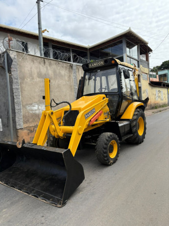 retro-escavadeira-randon-4x4-ano-2014-a-venda-em-belo-horizonte-big-1